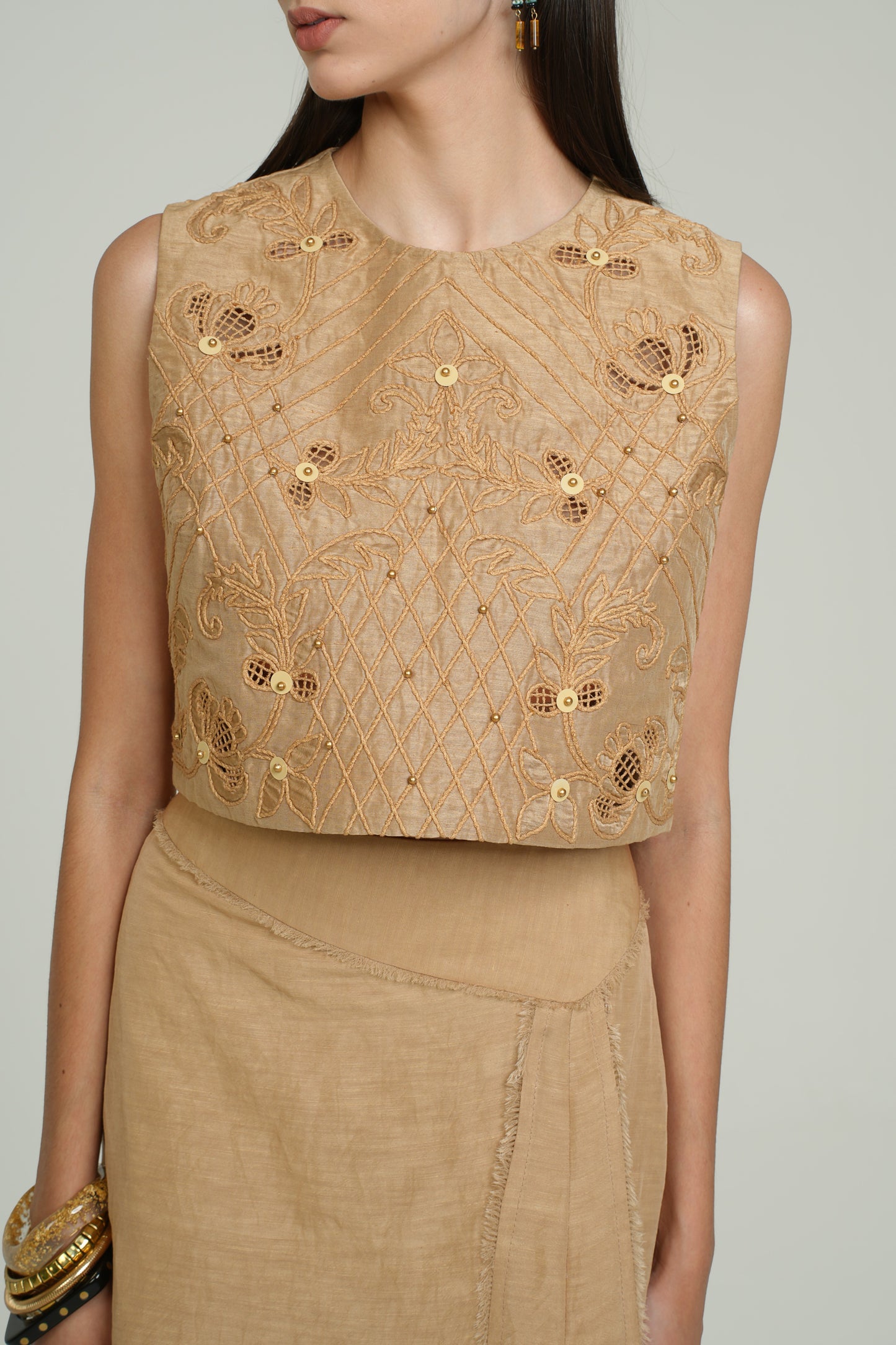GILDED DRAFT TOP
