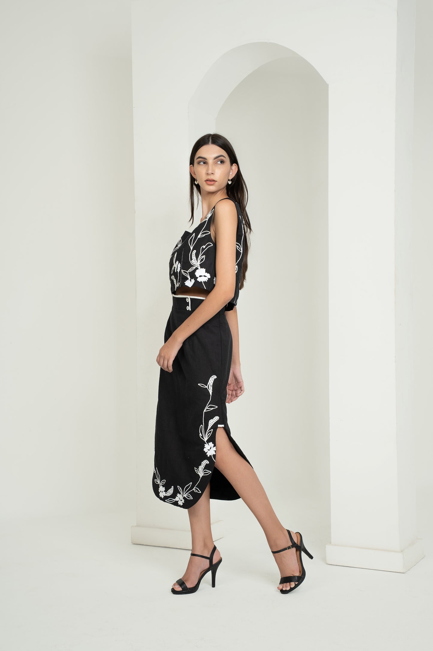 NOIR VINE