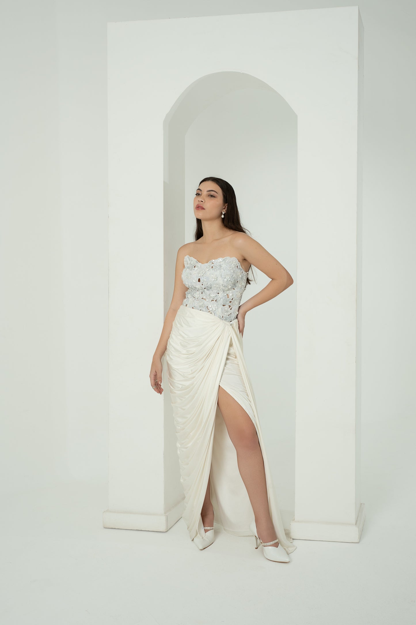 MOONVEIL TOP