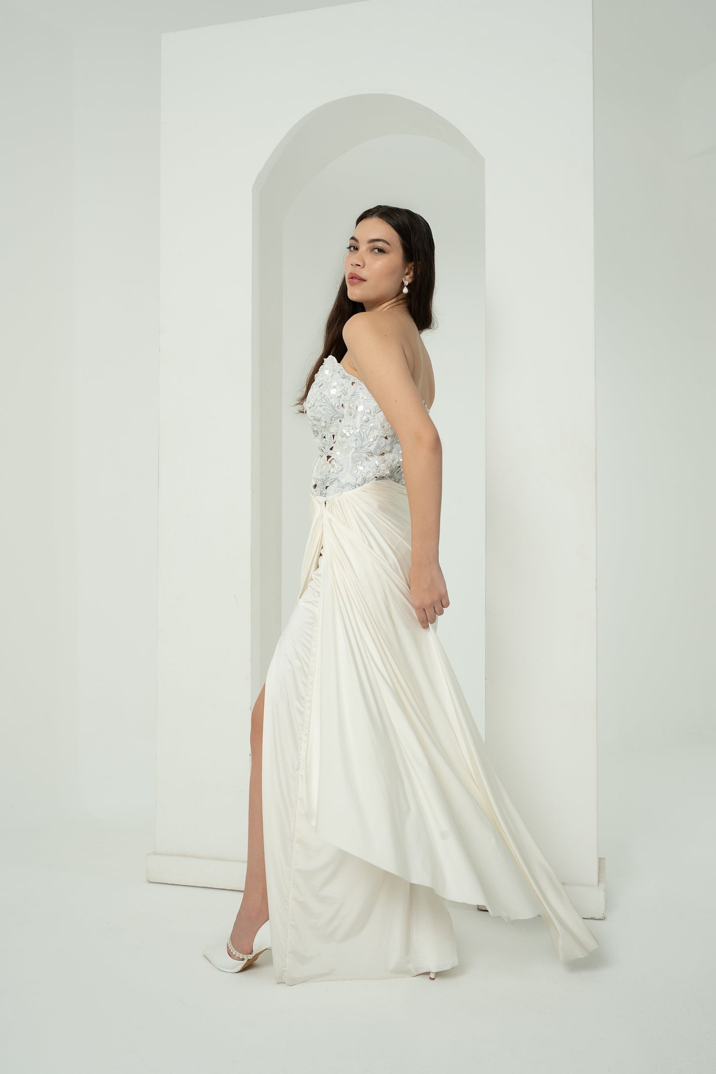 MOONVEIL TOP